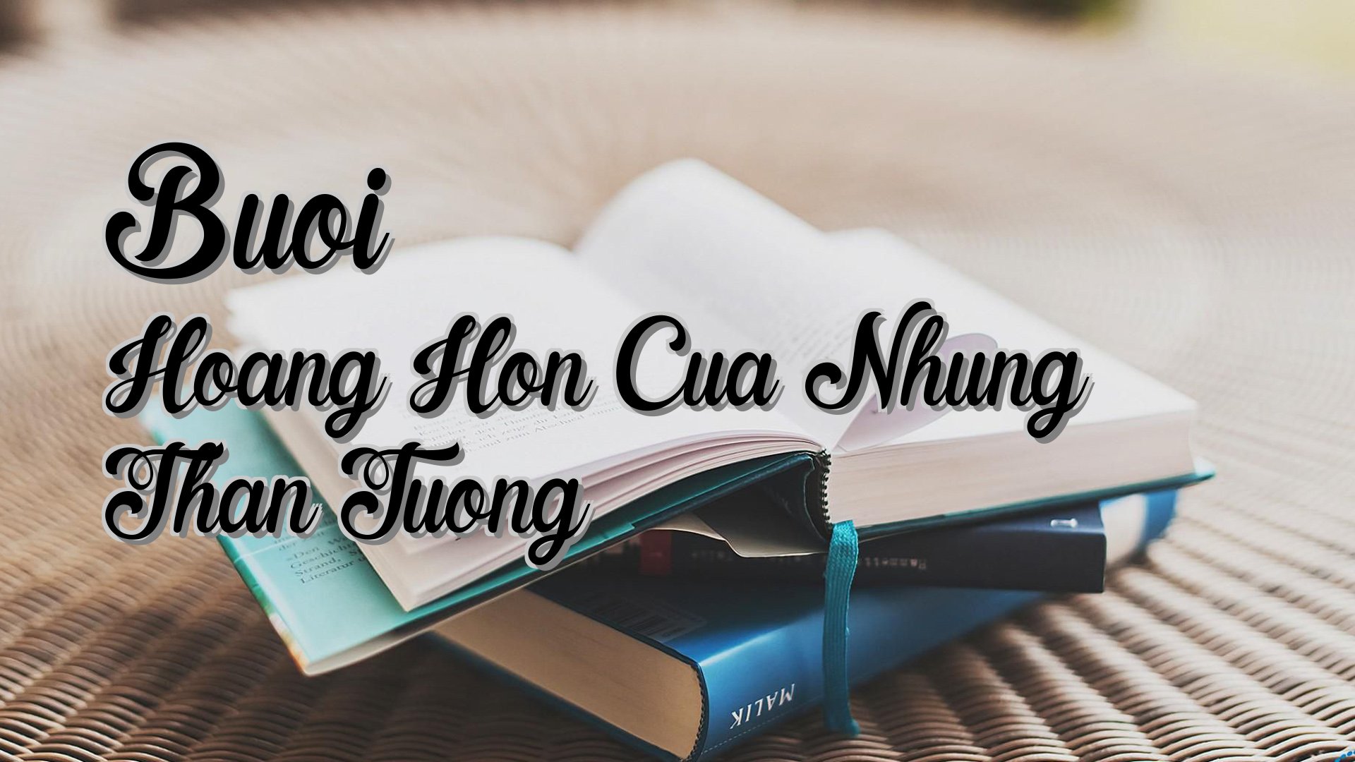 Cover image for Buoi Hoang Hon Cua Nhung Than Tuong
